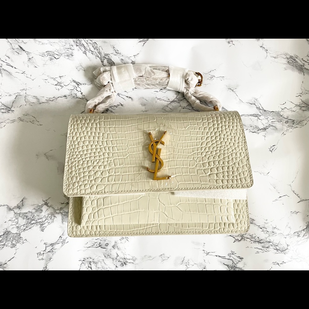 YSL Sunset Medium Bag / Crocodile Embossed / Blanc Vintage